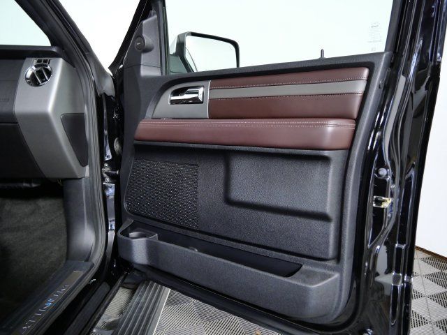 Used 2016 Ford Expedition Platinum AWD/4WD image 9