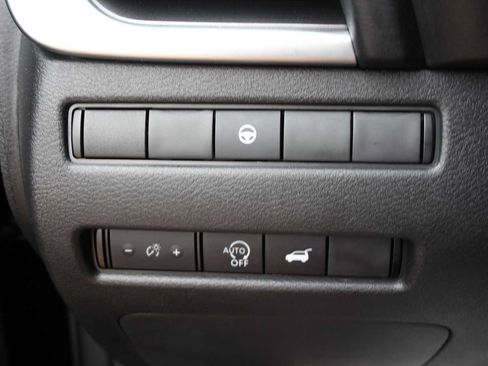 Used 2023 Nissan Rogue SV w/ SV Premium B Package FWD image 29
