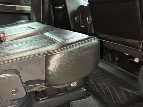 Used 2013 Ford F250 Lariat w/ Chrome Pkg image 26