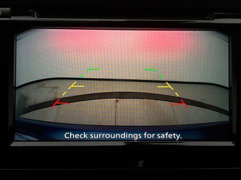 Used 2020 Nissan Rogue Sport S image 15