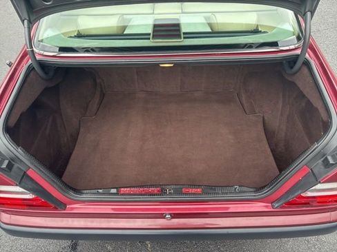 Used 1989 Mercedes-Benz 300 CE Coupe image 22