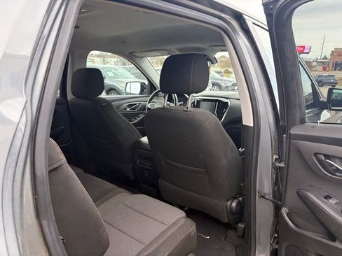 Used 2018 Chevrolet Traverse LS image 27