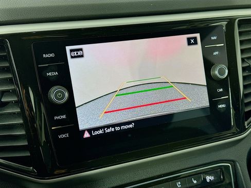 Used 2023 Volkswagen Atlas SEL Premium image 14