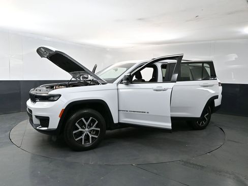 Used 2025 Jeep Grand Cherokee L Limited AWD/4WD image 27