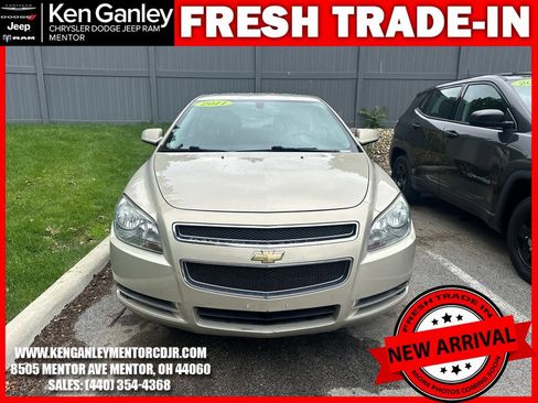 Used 2011 Chevrolet Malibu LT w/ Power Convenience Package FWD image 2