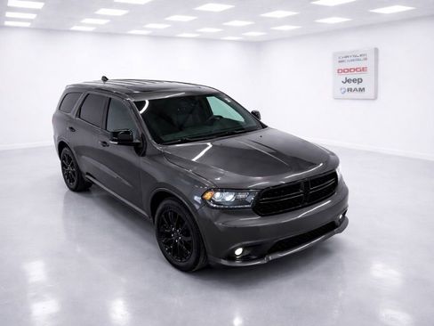 Used 2017 Dodge Durango R/T w/ Trailer Tow Group IV image 1