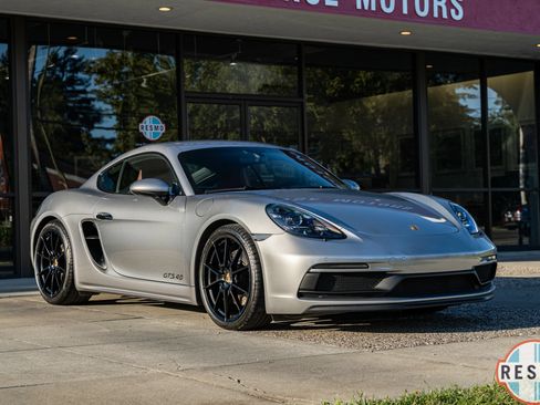 Used 2023 Porsche 718 Cayman GTS RWD image 11