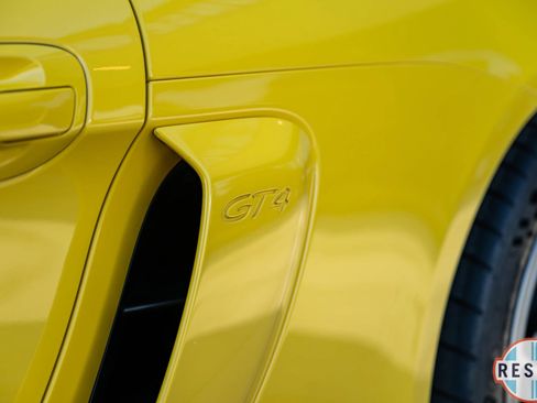Used 2016 Porsche Cayman GT4 RWD image 33