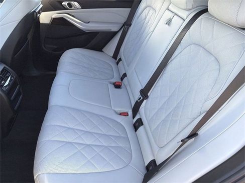 Used 2023 BMW X5 xDrive40i image 18
