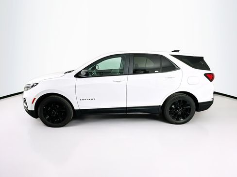 Used 2023 Chevrolet Equinox LS w/ LS Convenience Package FWD image 4