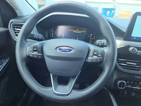 Used 2025 Ford Escape Active AWD/4WD image 14