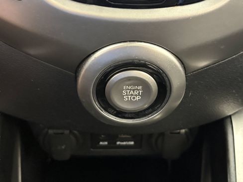 Used 2013 Hyundai Veloster w/ Style Pkg FWD image 16