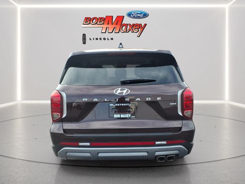 Used 2023 Hyundai Palisade SE w/ Cargo Package AWD/4WD image 5