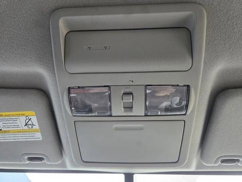 Used 2019 Nissan Frontier S image 18