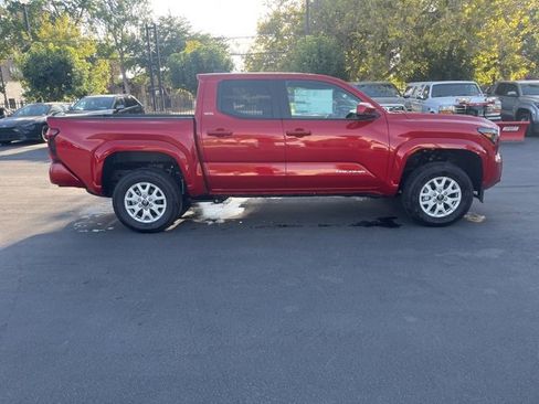 New 2025 Toyota Tacoma SR5 image 7