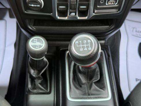 Used 2019 Jeep Wrangler Unlimited Sport w/ Cold Weather Group AWD/4WD image 16