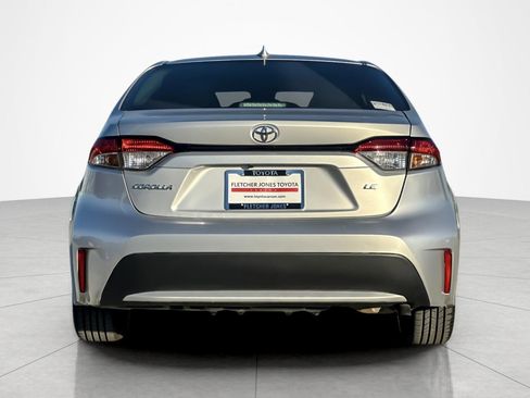 Used 2021 Toyota Corolla LE image 4