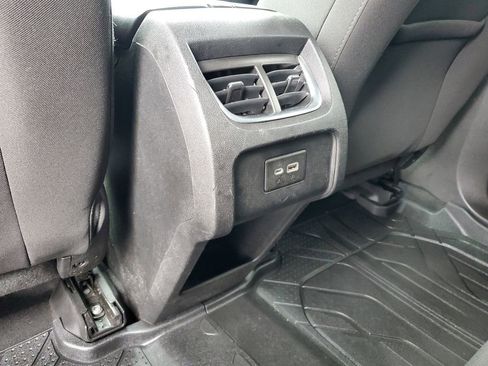 Used 2020 Chevrolet Blazer LT image 29