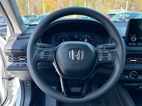 New 2025 Honda Accord SE image 11