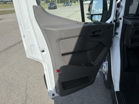 Used 2024 Ford Transit 250 148 High Roof AWD image 26