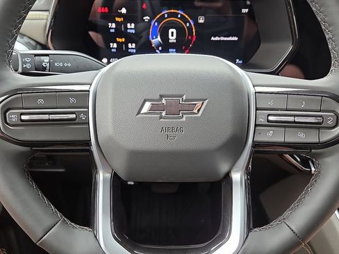 New 2026 Chevrolet Colorado ZR2 w/ Technology Package AWD/4WD image 12