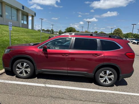 Used 2022 Subaru Ascent Premium w/ Convenience Package AWD/4WD image 2