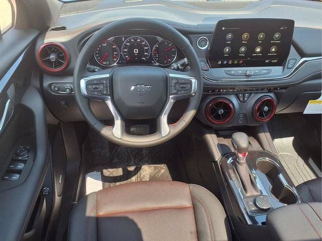 New 2026 Chevrolet Blazer RS w/ LPO, Floor Liner Package AWD/4WD image 27