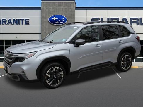 Used 2025 Subaru Forester Limited AWD/4WD image 6