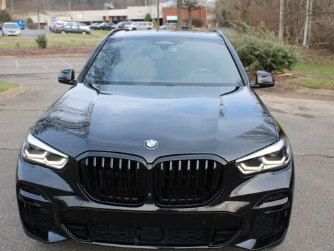 Used 2022 BMW X5 M50i AWD/4WD image 4