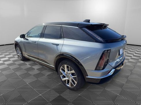 New 2026 Cadillac Optiq Luxury 1 image 4