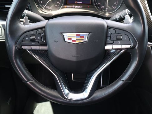 Certified 2024 Cadillac XT6 Sport w/ Technology Package image 14