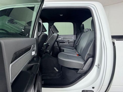 Used 2022 RAM 2500 Big Horn AWD/4WD image 27