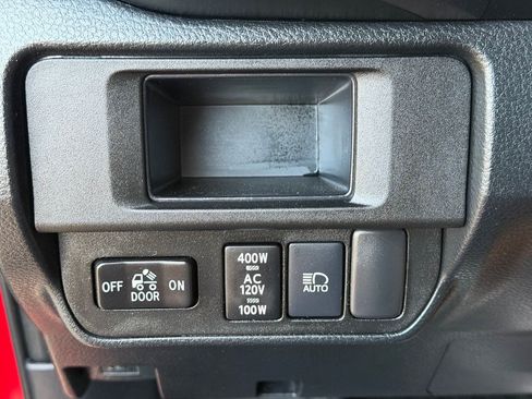 Used 2019 Toyota Tacoma TRD Off-Road AWD/4WD image 23
