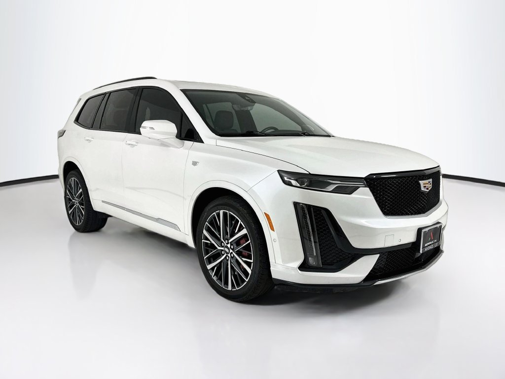 Used 2022 Cadillac XT6 Sport w/ Technology Package AWD/4WD image 7