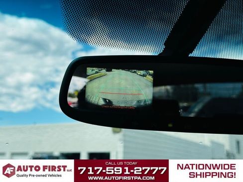 Used 2013 Toyota Tundra 4x4 CrewMax image 13