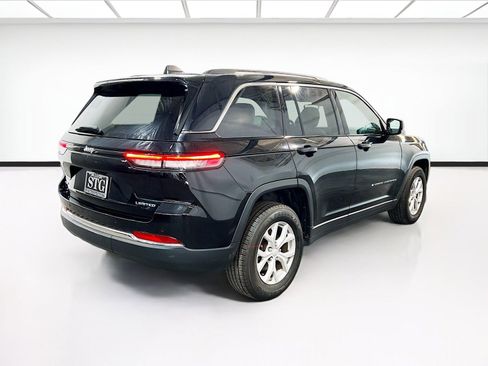 Used 2024 Jeep Grand Cherokee Limited AWD/4WD image 4
