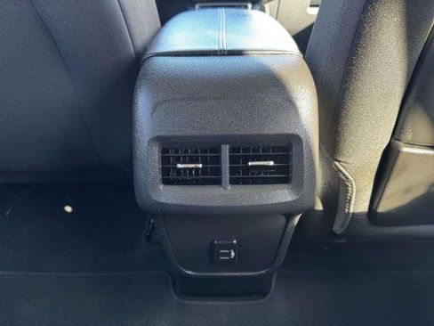 Used 2023 GMC Terrain SLE w/ Driver Convenience Package FWD image 40