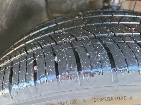 Used 2024 Kia Niro Wave w/ Wave Preserve Package image 13