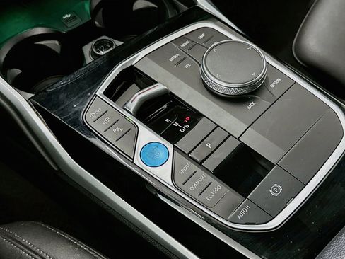 Used 2024 BMW i4 xDrive40i AWD/4WD image 25