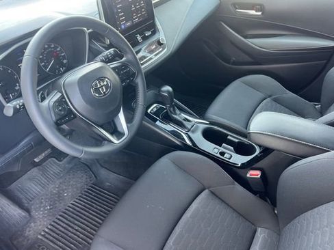 Used 2024 Toyota Corolla SE w/ SE Package image 10