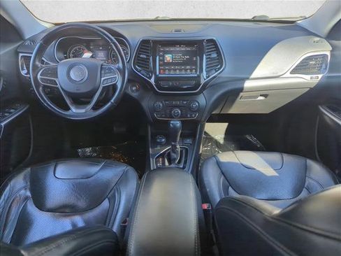 Used 2019 Jeep Cherokee Limited image 22