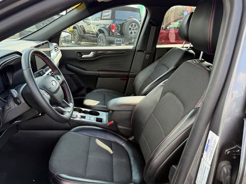 Certified 2023 Ford Escape ST-Line w/ Tech Pack #1 image 6