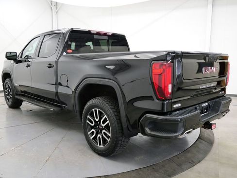 Used 2022 GMC Sierra 1500 AT4 w/ AT4 Premium Package image 5