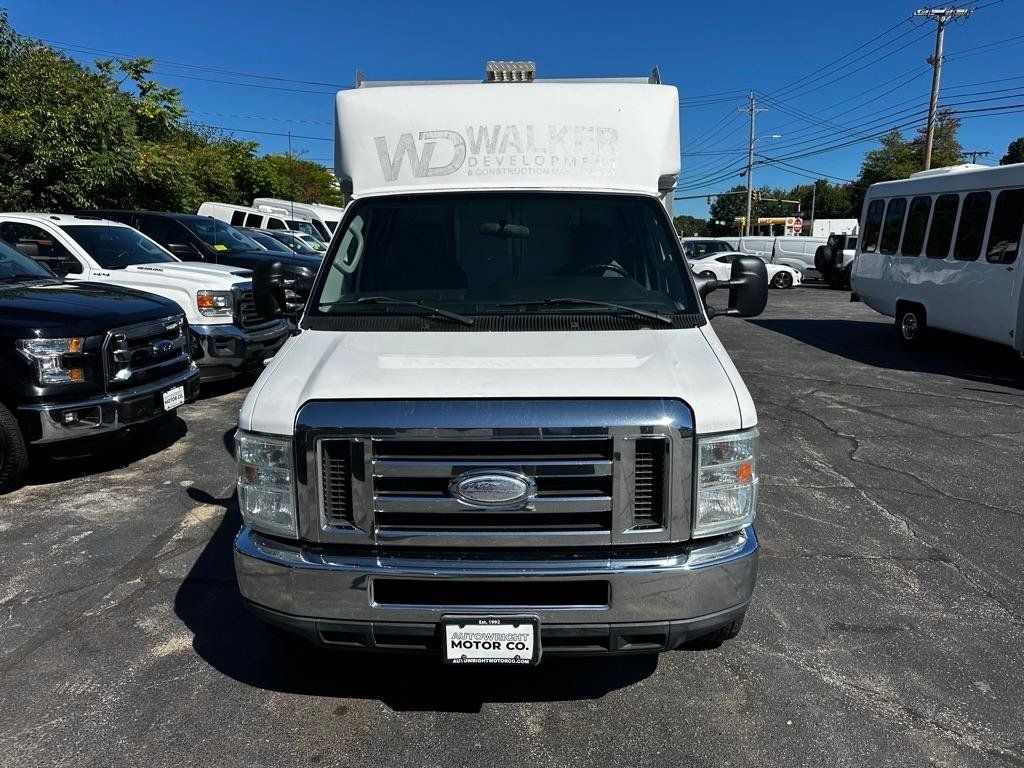 Used 2015 Ford E-350 and Econoline 350 Super Duty w/ Power Windows & Locks Group RWD image 7