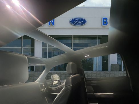 Certified 2024 Ford F450 Platinum w/ FX4 Off-Road Package image 10