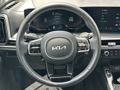 Used 2024 Kia Sorento S FWD image 24