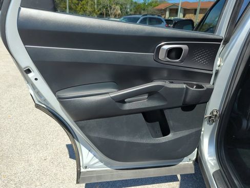 Used 2021 Kia Sorento S w/ Panoramic Sunroof Package FWD image 29