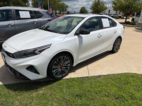 Used 2023 Kia Forte GT w/ GT2 Package FWD image 2