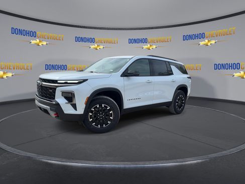 New 2026 Chevrolet Traverse Z71 w/ Enhanced Driving Package AWD/4WD image 7