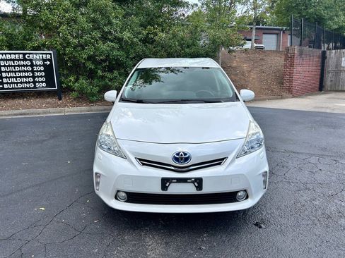 Used 2012 Toyota Prius V Two image 10